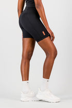 Essential Leah Short